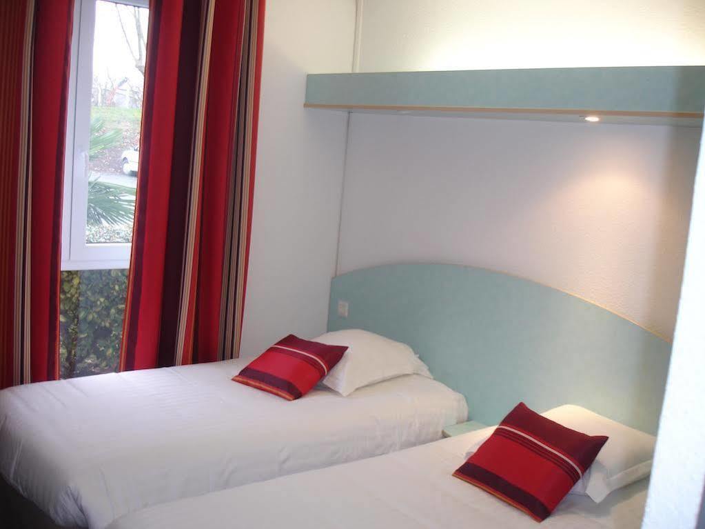 Agape Hotel Bessines Extérieur photo