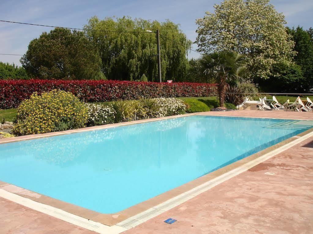 Agape Hotel Bessines Extérieur photo