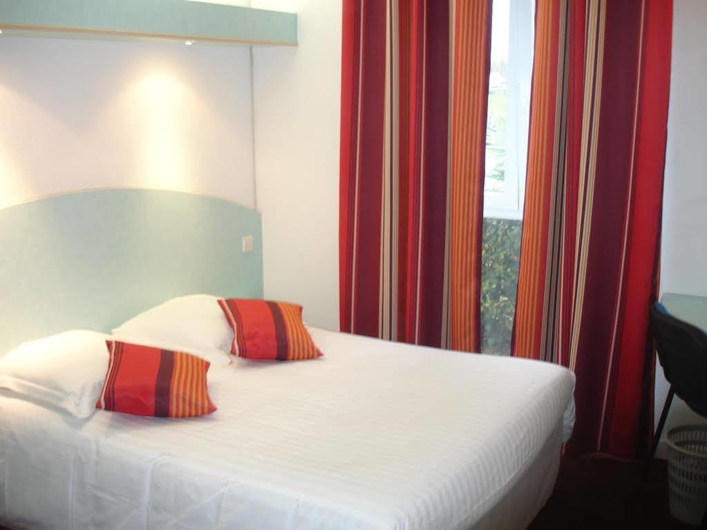 Agape Hotel Bessines Extérieur photo