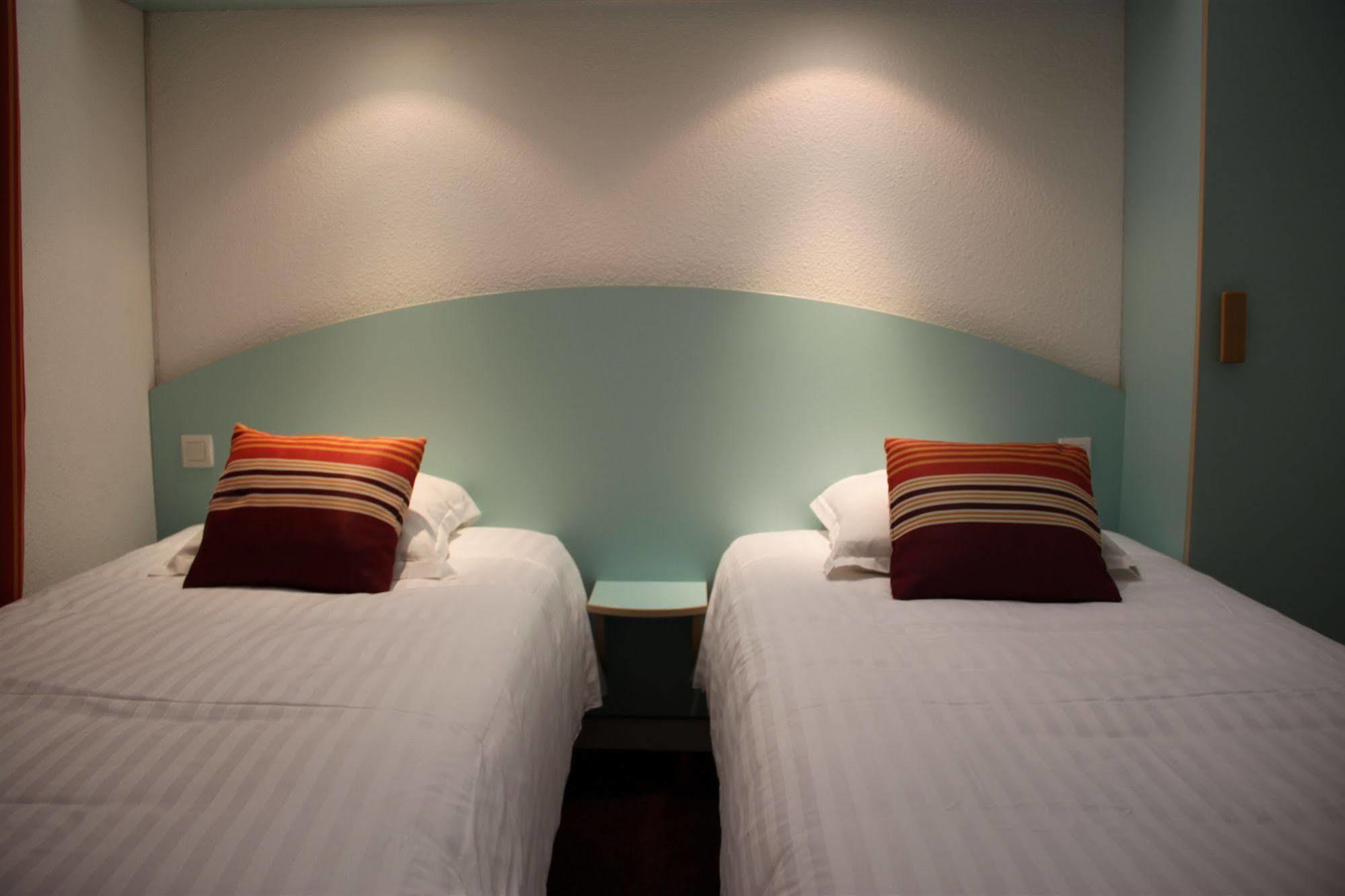 Agape Hotel Bessines Extérieur photo